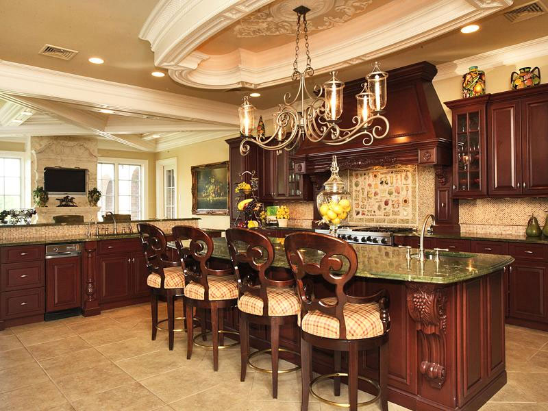Lắp đặt bàn ăn thông minh với các chi tiết cổ điển