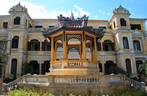 Sự tỉ mỉ và thủ công dễ nhìn thấy trong phong cách đông dương