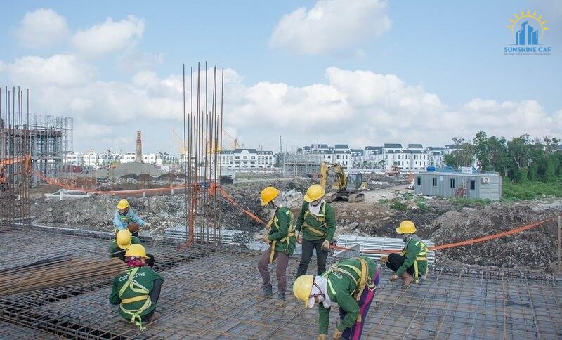 Thi công phần thô và hoàn thiện ngôi nhà